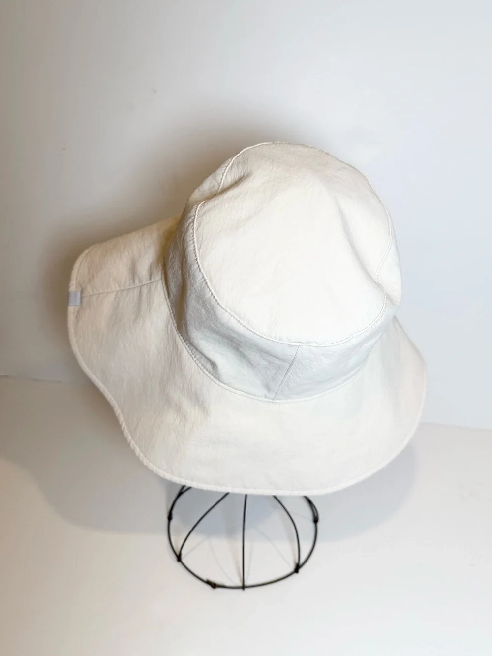 Lululemon wide brim floppy Hat S/M